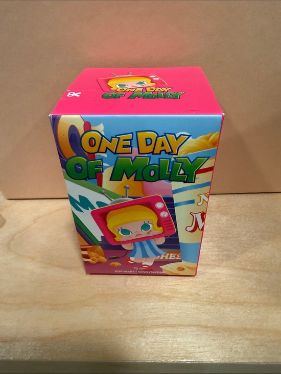 POP MART Other - One Day of Molly Pink Collectible Kids Toy Box